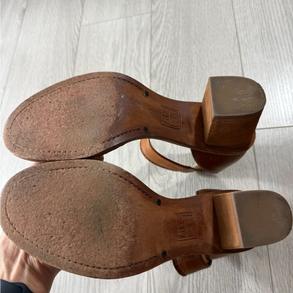 Frye Women's Brielle Tan Brown Leather Block Heel - Picture 8 of 13